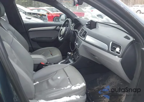 2018 Audi Q3 2.0T Premium/2.0T Sport Premium z USA, uszkodzony, nr VIN WA1ECCFS2JR020927